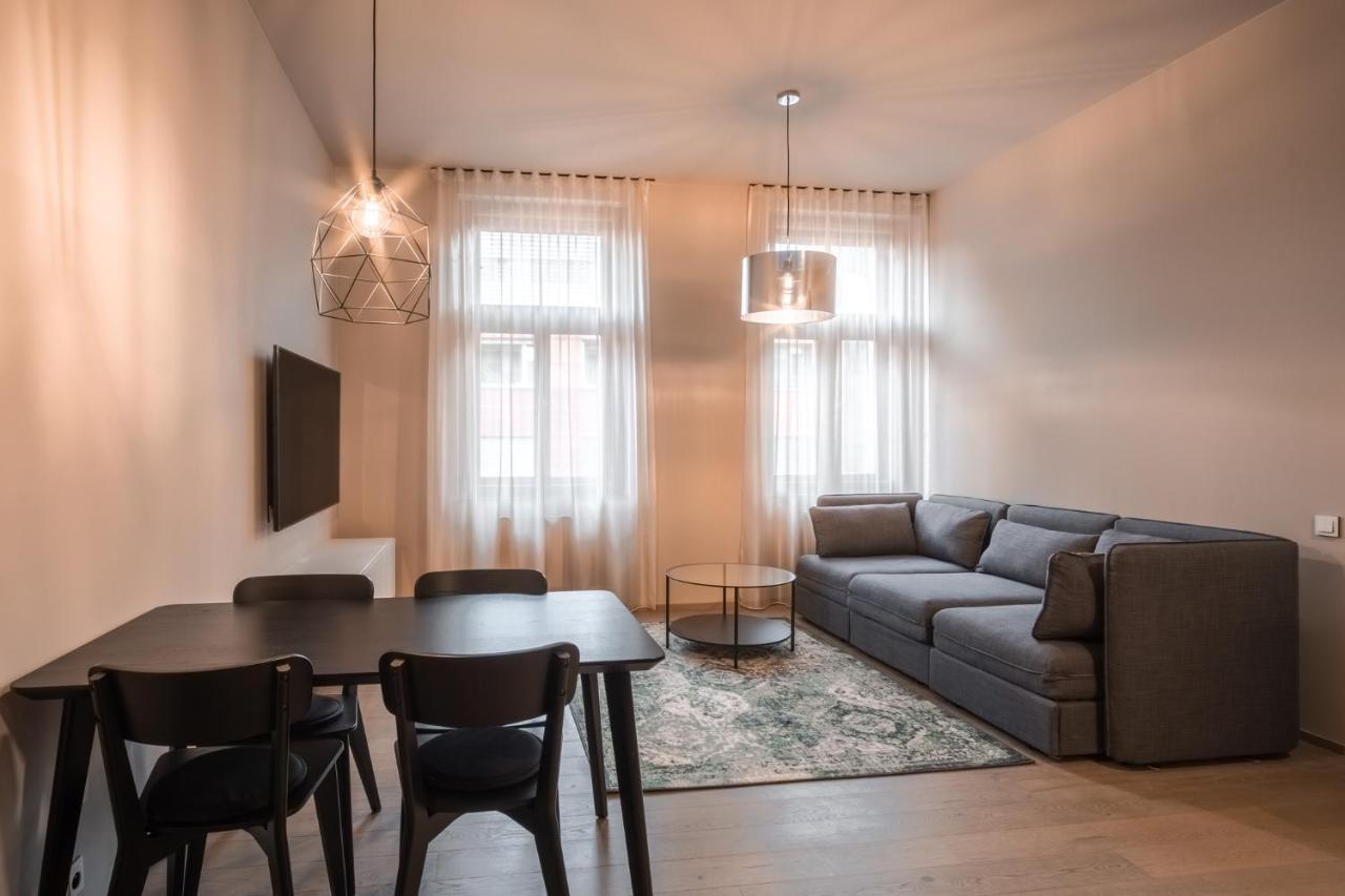 Hotel apartamentowy Rimska 14 Praga